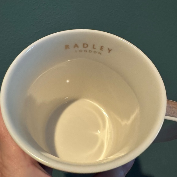 Radley London Holiday Window Shopping Scottish Terrier Mug - Picture 5 of 9